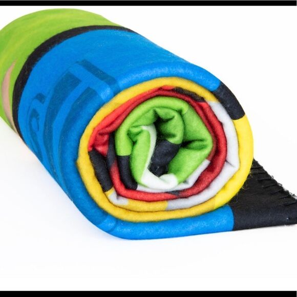 🎉Final sale🎉M&M’s Fleece blanket - Picture 3 of 7